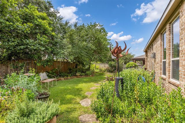 43 Hearthshire Circle Circle, The Woodlands, TX 77354