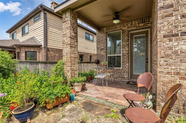 43 Hearthshire Circle Circle, The Woodlands, TX 77354