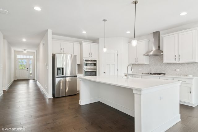 23068 N Pinehurst Drive, Kildeer, IL 60047