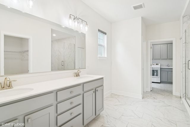 23068 N Pinehurst Drive, Kildeer, IL 60047