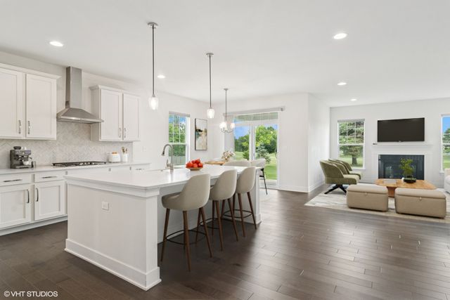 23068 N Pinehurst Drive, Kildeer, IL 60047