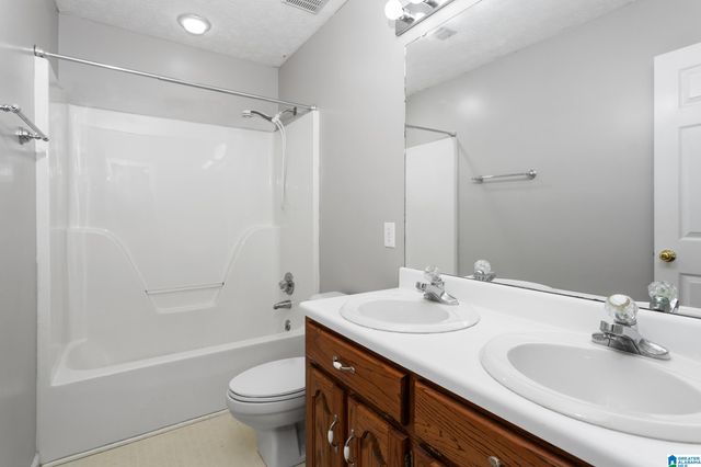 5040 RED OAK DRIVE, Oxford, AL 36203