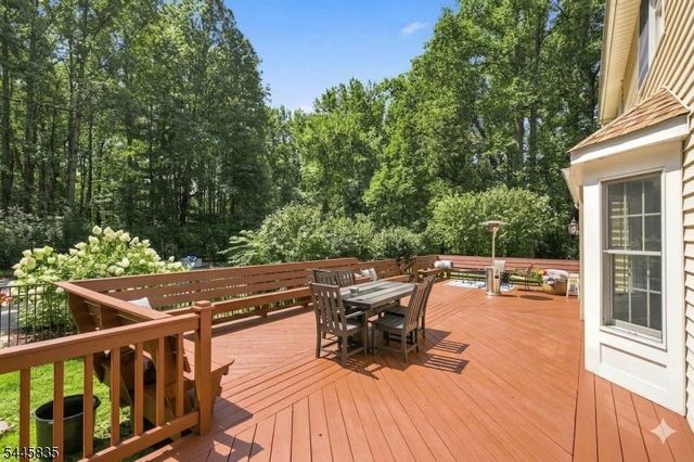 19 Woodfield Rd, Green Twp., NJ 07821