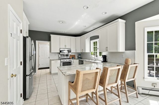 19 Woodfield Rd, Green Twp., NJ 07821