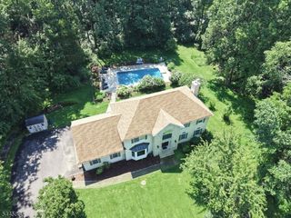 19 Woodfield Rd, Green Twp., NJ 07821