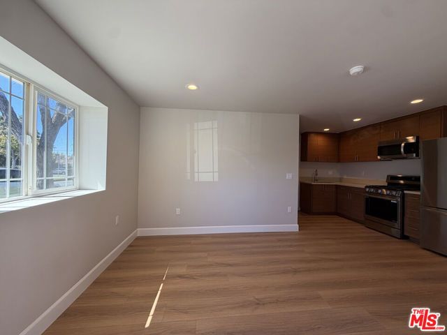 7038 Alcove Avenue, North Hollywood (los Angeles), CA 91605
