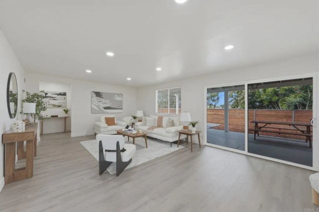 8034 skyline dr, San Diego, CA 92114