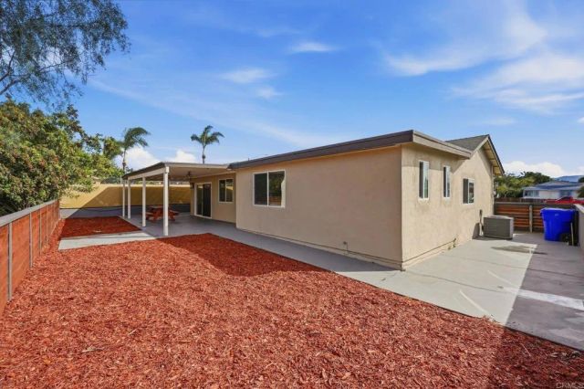 8034 skyline dr, San Diego, CA 92114