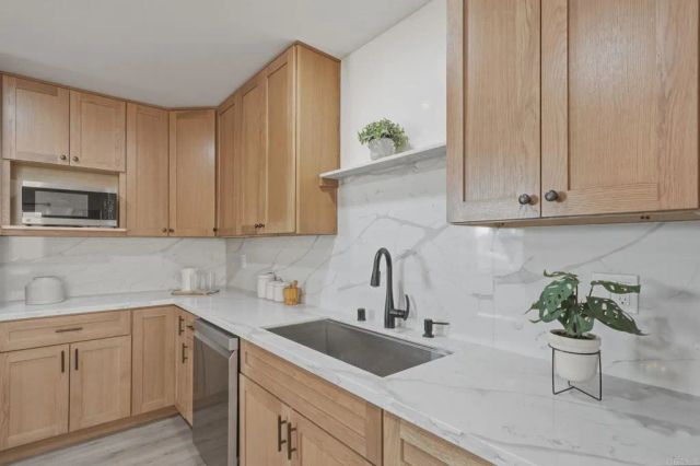 8034 skyline dr, San Diego, CA 92114