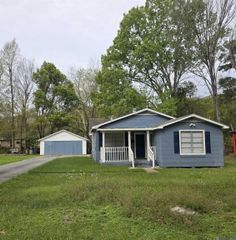 3541 Wayne Dr, Baton Rouge, LA 70805