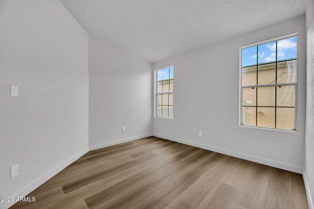 6081 S OAKMONT Drive, Chandler, AZ 85249