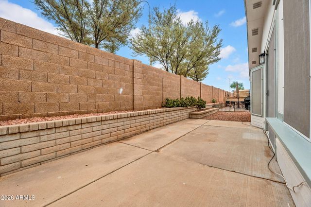 6081 S OAKMONT Drive, Chandler, AZ 85249