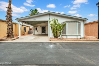 6081 S OAKMONT Drive, Chandler, AZ 85249