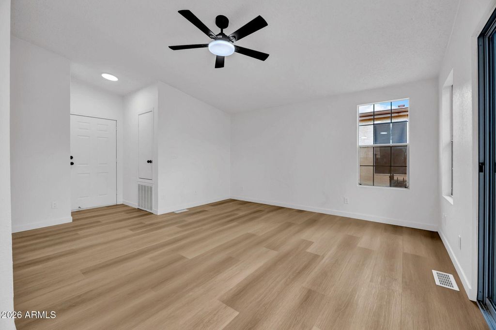 6081 S OAKMONT Drive, Chandler, AZ 85249 — photo 5