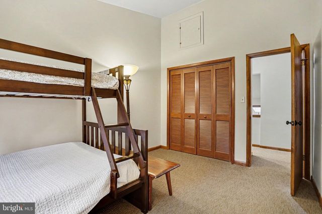524 SAW MILL RD, Mechanicsburg, PA 17055