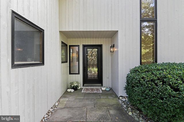 524 SAW MILL RD, Mechanicsburg, PA 17055