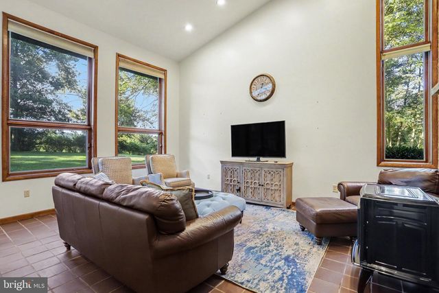 524 SAW MILL RD, Mechanicsburg, PA 17055