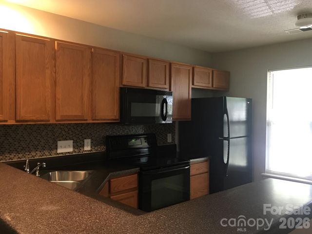 3139 Falling Rock Court, Charlotte, NC 28213