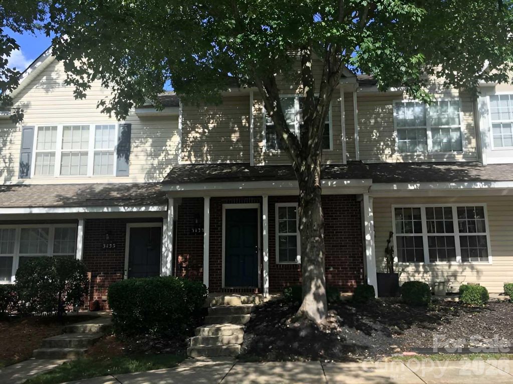3139 Falling Rock Court, Charlotte, NC 28213