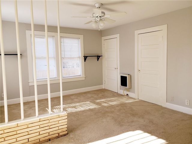 402 N Augusta, Dallas, TX 75214