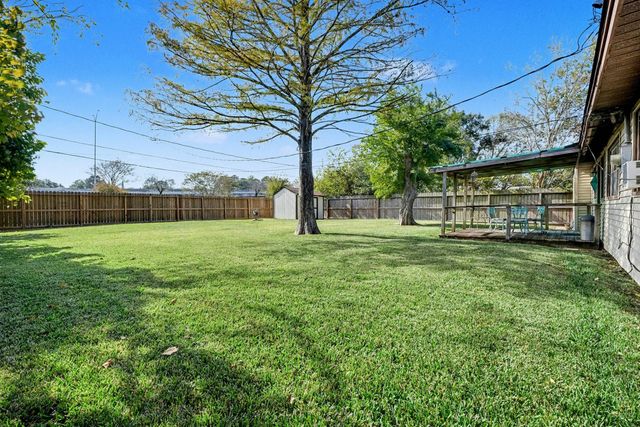 703 Lloyd Drive, Baytown, TX 77521