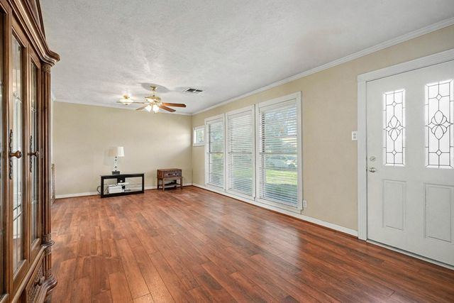 703 Lloyd Drive, Baytown, TX 77521