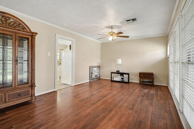 703 Lloyd Drive, Baytown, TX 77521