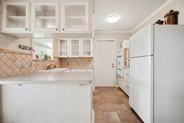 703 Lloyd Drive, Baytown, TX 77521