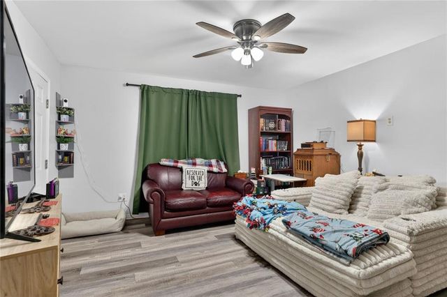 4705 Reinhardt Drive, Roeland Park, KS 66205