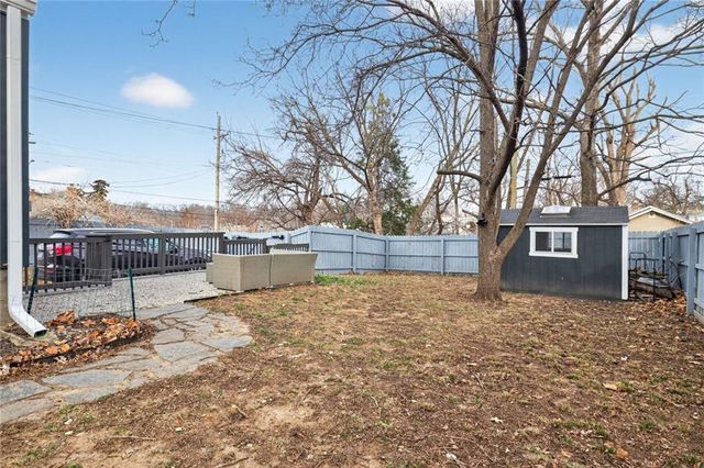 4705 Reinhardt Drive, Roeland Park, KS 66205