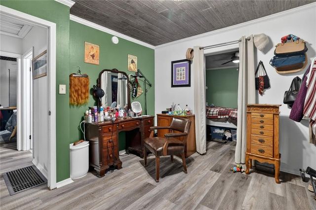 4705 Reinhardt Drive, Roeland Park, KS 66205