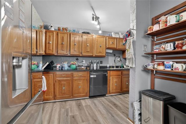 4705 Reinhardt Drive, Roeland Park, KS 66205