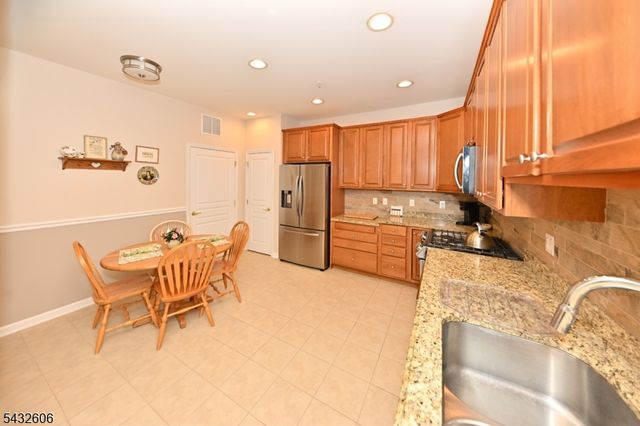 5206 Warrens Way 5206, Wanaque Boro, NJ 07465