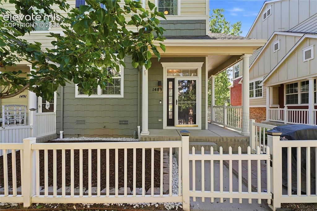 1489 Red Peak Drive, Castle Rock, CO 80109 — exterior