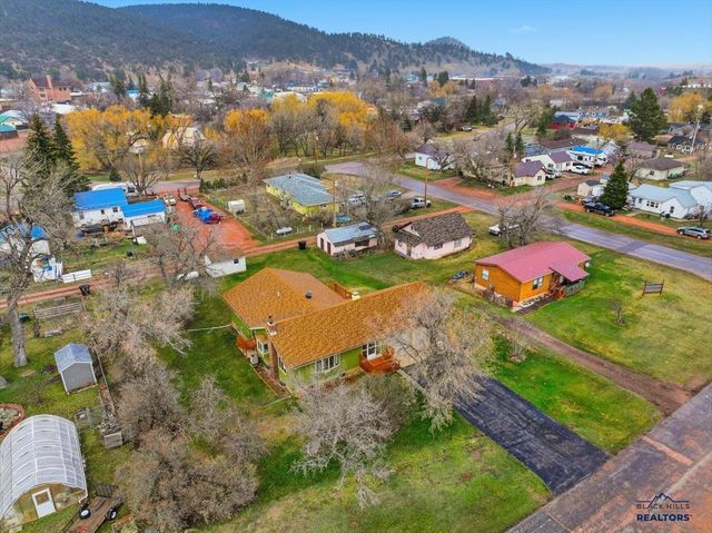 213 E RYAN ST, Sundance, WY 82719