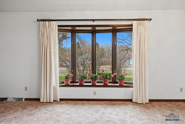 213 E RYAN ST, Sundance, WY 82719