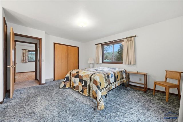 213 E RYAN ST, Sundance, WY 82719