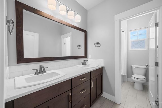 3555 S Caddis Way, Boise, ID 83716