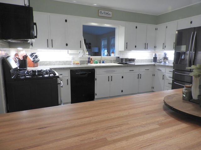 37 Ashline Drive, Champlain, NY 12919