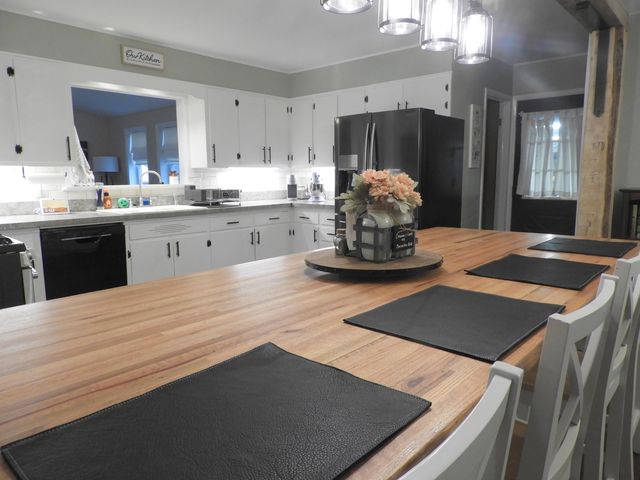 37 Ashline Drive, Champlain, NY 12919