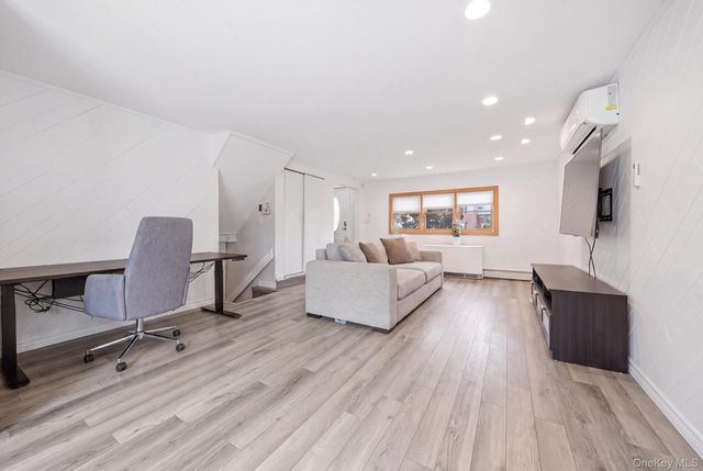826 Beckman Drive, North Bellmore, NY 11710
