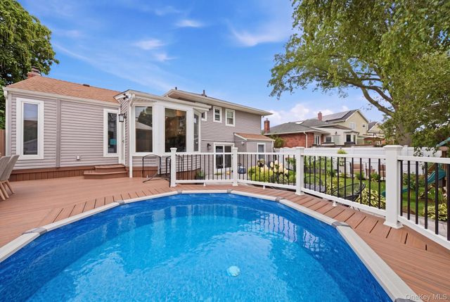 826 Beckman Drive, North Bellmore, NY 11710