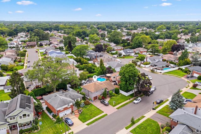 826 Beckman Drive, North Bellmore, NY 11710