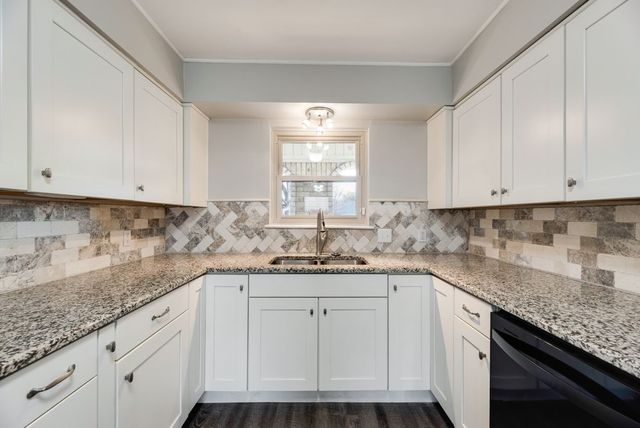 1803 Eastgate Drive, Terrell, TX 75160