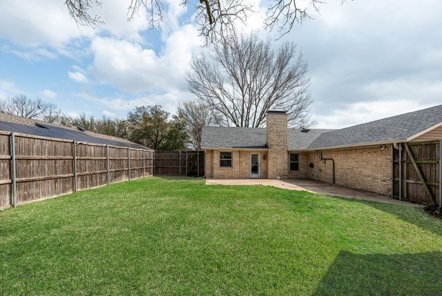 1803 Eastgate Drive, Terrell, TX 75160