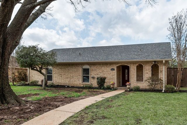 1803 Eastgate Drive, Terrell, TX 75160