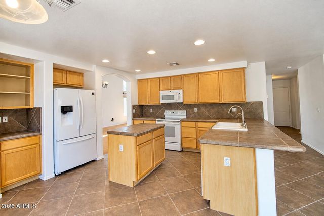 33251 N SYMER Drive, Cave Creek, AZ 85331
