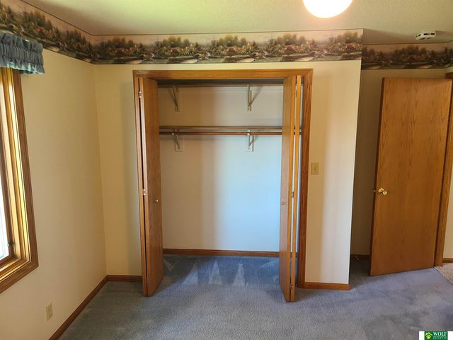 5644 Enterprise Drive, Lincoln, NE 68521