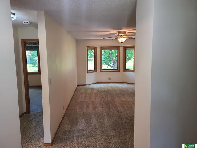 5644 Enterprise Drive, Lincoln, NE 68521