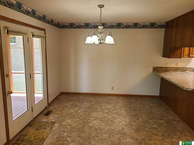 5644 Enterprise Drive, Lincoln, NE 68521